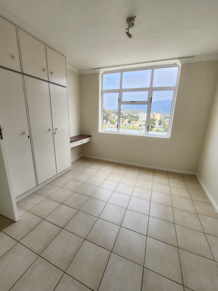1 Bedroom Property for Sale in Kenilworth Western Cape